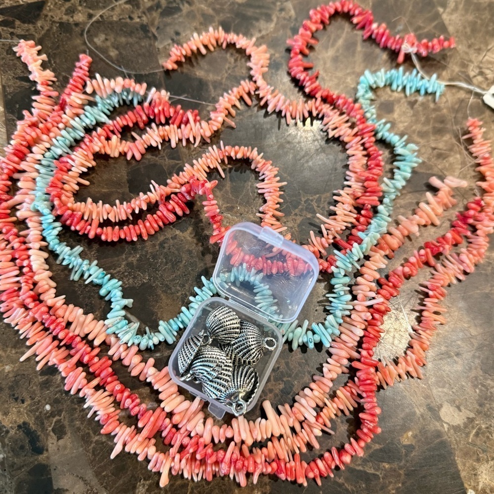5 Strands of Coral Chips